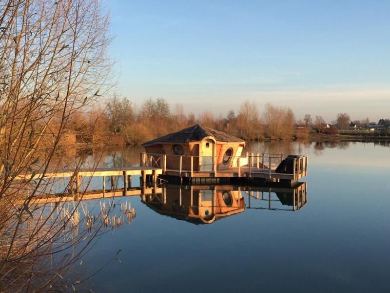 Cabane Flottante Millenium Varanges エクステリア 写真